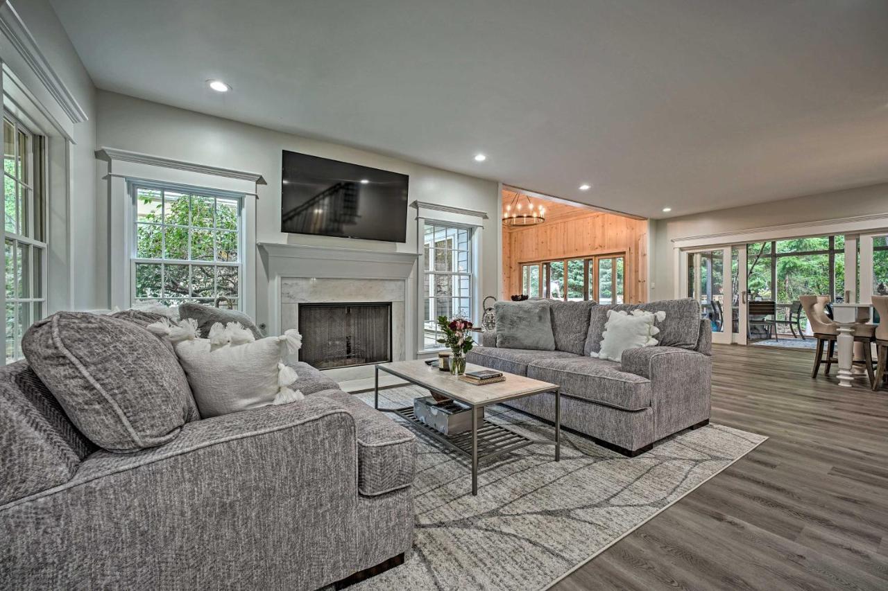 Luxury Family Home With Deck, Swim Spa And Grill! 新布法罗 外观 照片